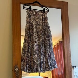 Chic Floral Maxi Skirt